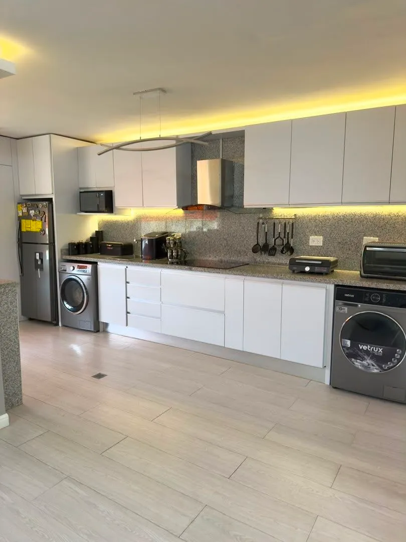 Residencia en Urb. San Luis – foto 1